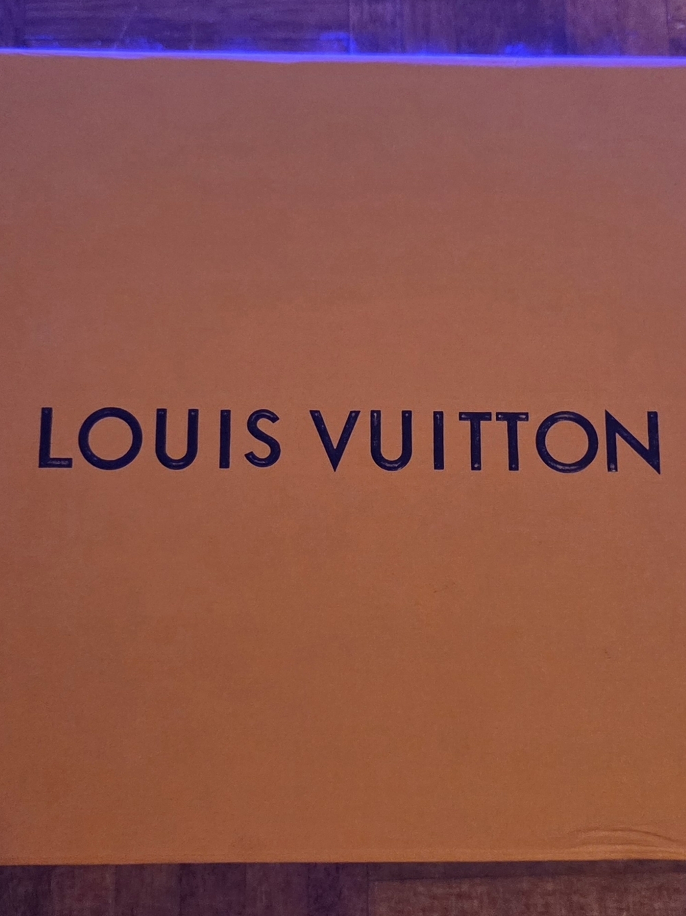 Louis Vuitton Trainers – White/Cream – With Box & Dust Bags – Lightly Worn - Picture 9 of 13